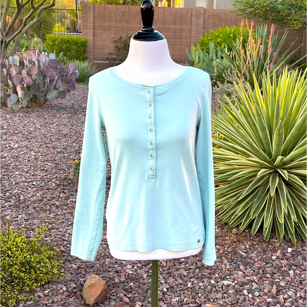TOMMY BAHAMA TOP